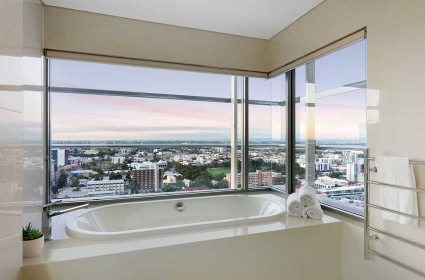 Perth, Adelaide Terrace Corporate Apartment bath